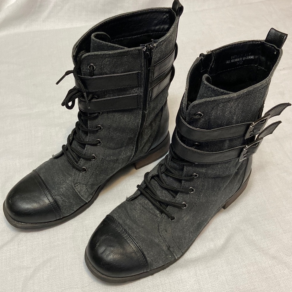 Bamboo Black Canvas Denim Zippered Battle-31 Boots Size 8 1/2 EUC